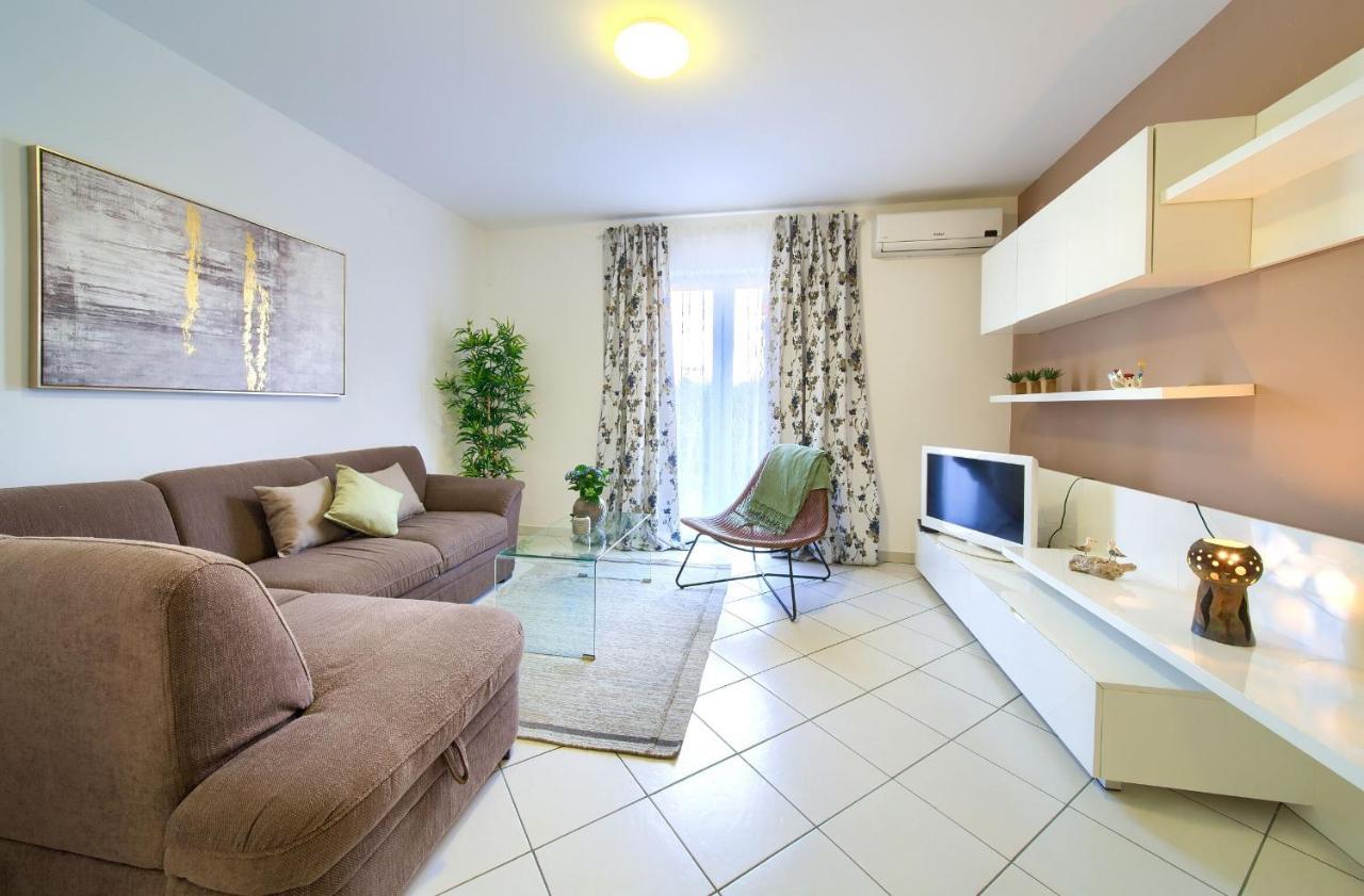 Apartments Aster Malinska Exterior foto